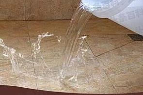 尼玛漏水维修 免砸砖防水材料该如何施工